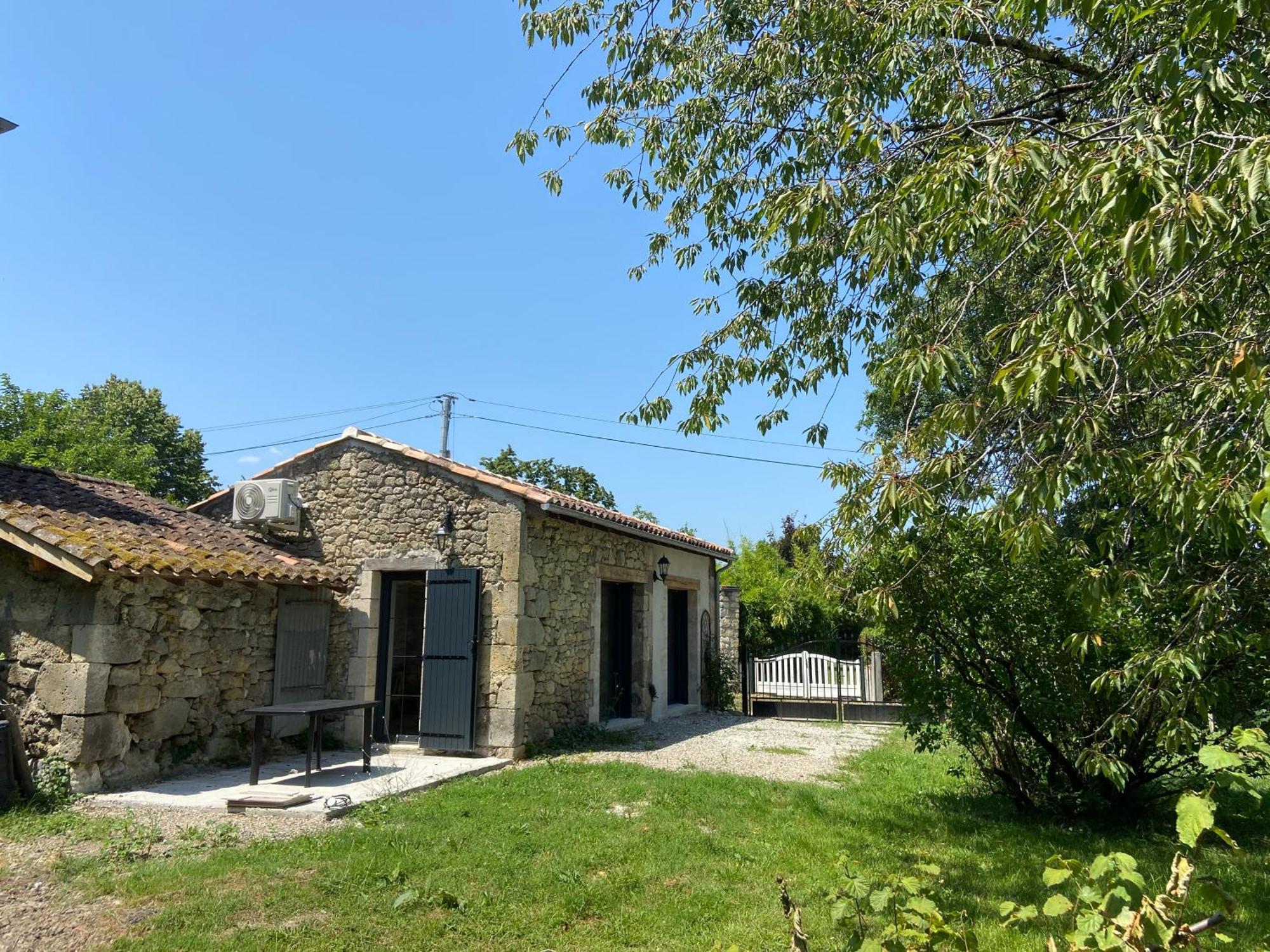 Bien Plus Qu'Une Chambre D'Hote Un Lodge Avec Kitchinette Terrasse Et Jardin Prive Clos Lasserre  Dış mekan fotoğraf